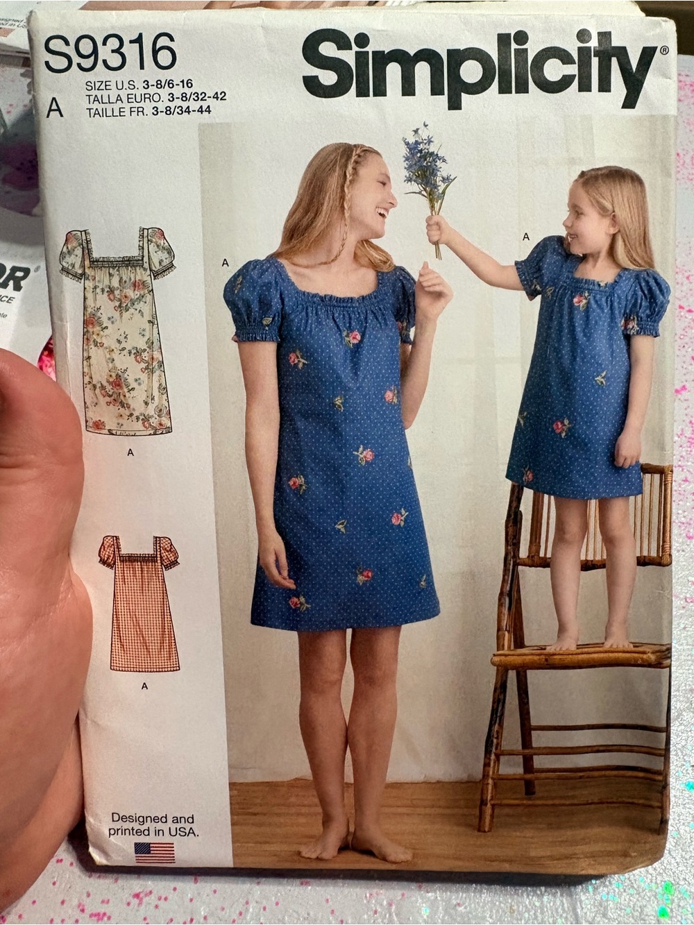 BN UNCUT SIMPLICITY 9316 A MOTHER DAUGHTER SEWING PATTERNS DRESSES